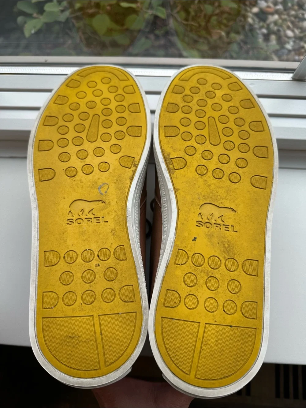 Sorel smooth tan